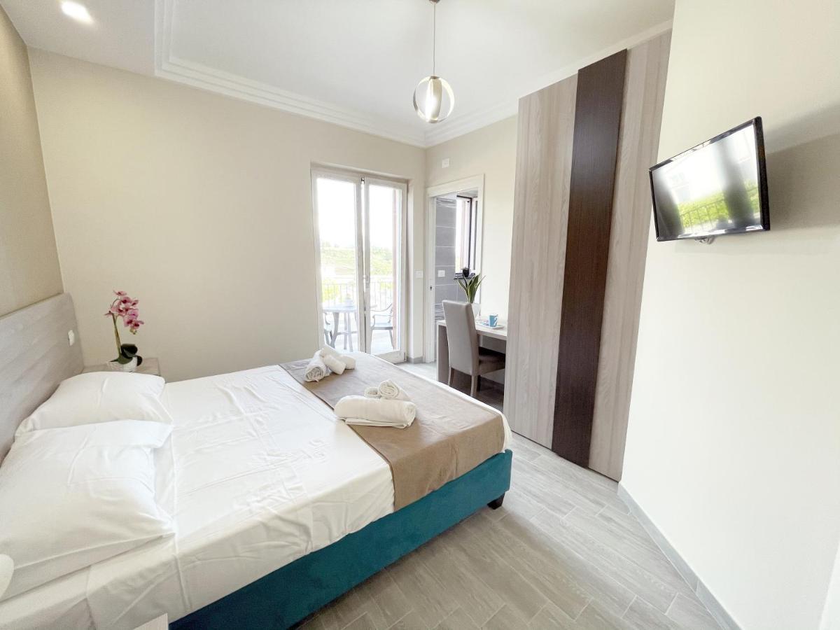 B & B Vilenia Сан-Никола-Арчелла Экстерьер фото